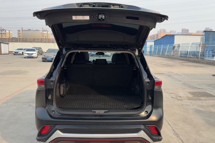 Used Toyota Highlander 2023 2.5L Smart Electric Hybrid Dual-Engine Four-Wheel Drive Prestige Version – 7 Seats