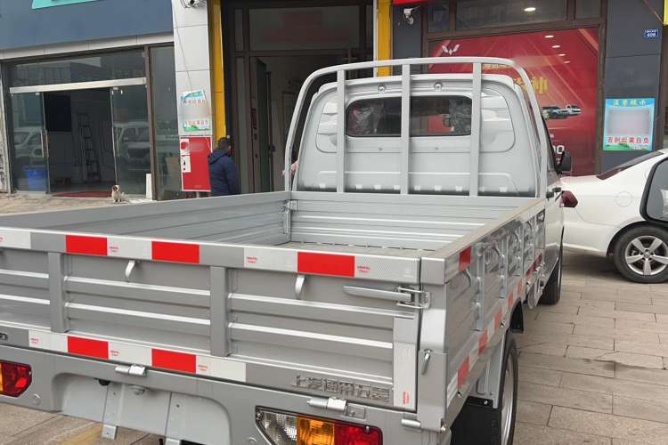 Used Wuling Rongguang New Truck 2023 2.0L Double-Cab Extended-Size Standard Version LJM20B
