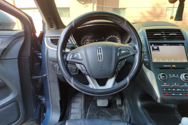 Used Lincoln MKC 2018 2.0T Two-Wheel Drive Deluxe Edition