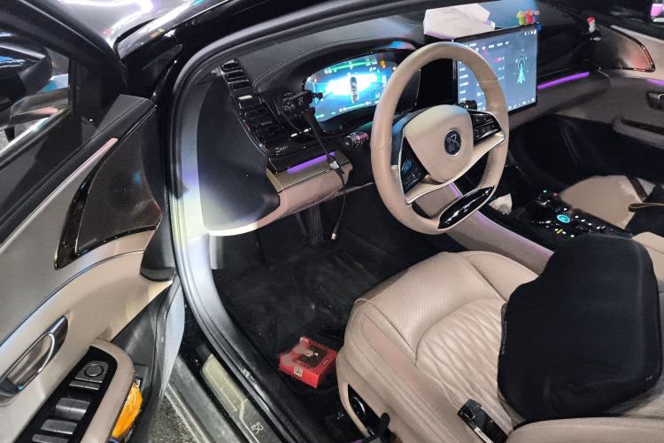 Used BYD Han 2024 EV Glory Edition 605KM Front-Wheel-Drive Premium Model
