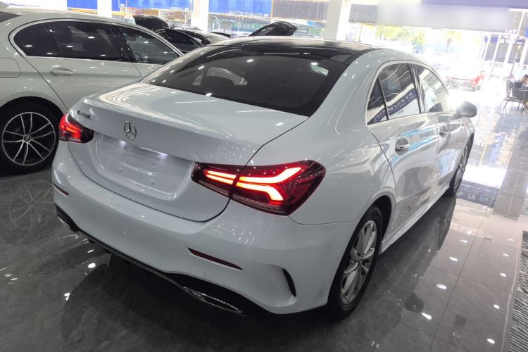 Used Mercedes-Benz A-Class 2021 A 200 L Sport Sedan Fashion Model
