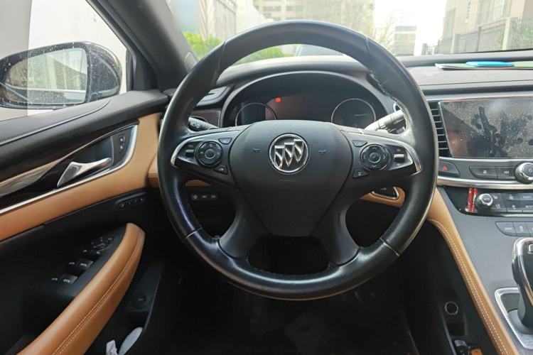 Used Buick LaCrosse 2018 28T Luxury Model
