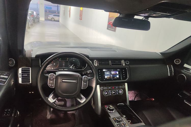 Used Land Rover Range Rover Vogue 2015 3.0 V6 U.S.-Spec Executive Edition