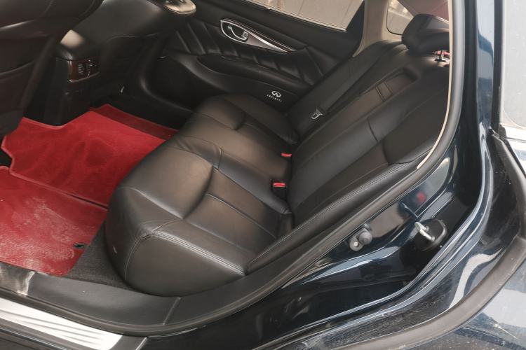 Used Infiniti Q70 2017 Q70L 2.5L Enjoyment Edition
