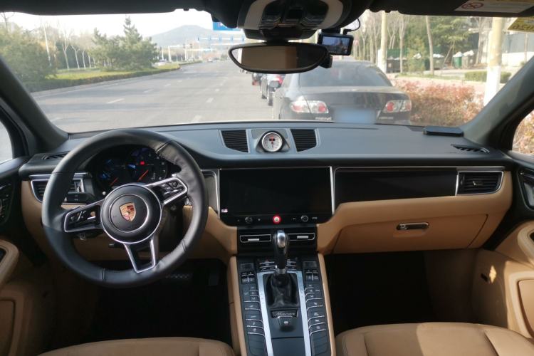 Used Porsche Macan 2017 Macan 2.0T Center Console