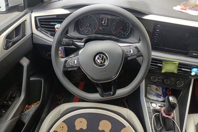 Used Volkswagen Polo 2021 Plus 1.5L Automatic Colorful Tech Edition Steering Wheel