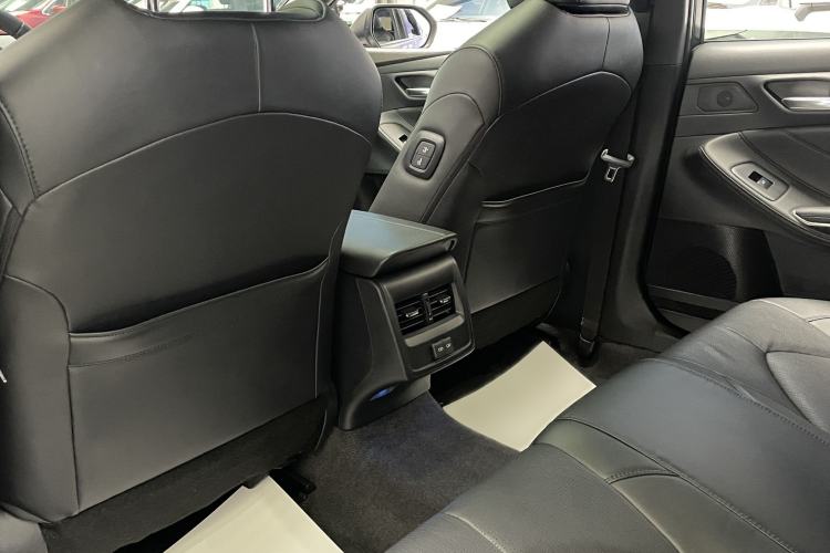 Used Toyota Avalon 2022 2.0L Luxury Edition Interior 3
