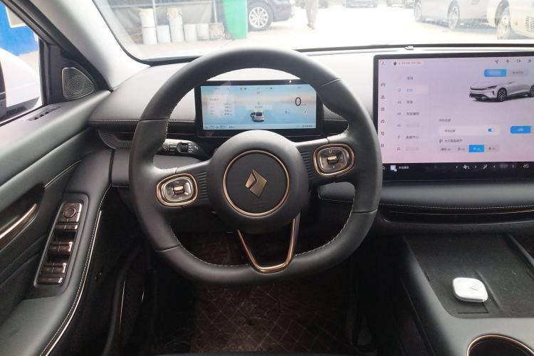 Used Baojun Enjoy 2025 Plug-in Hybrid 140km Luxury Edition
