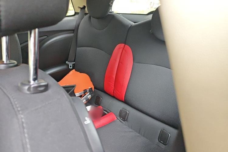 Used MINI  Left Rear Seat