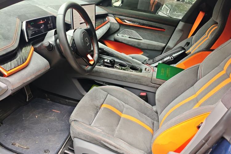 Used Zeekr 001 2023 YOU Edition 100 kWh Left Front Seat