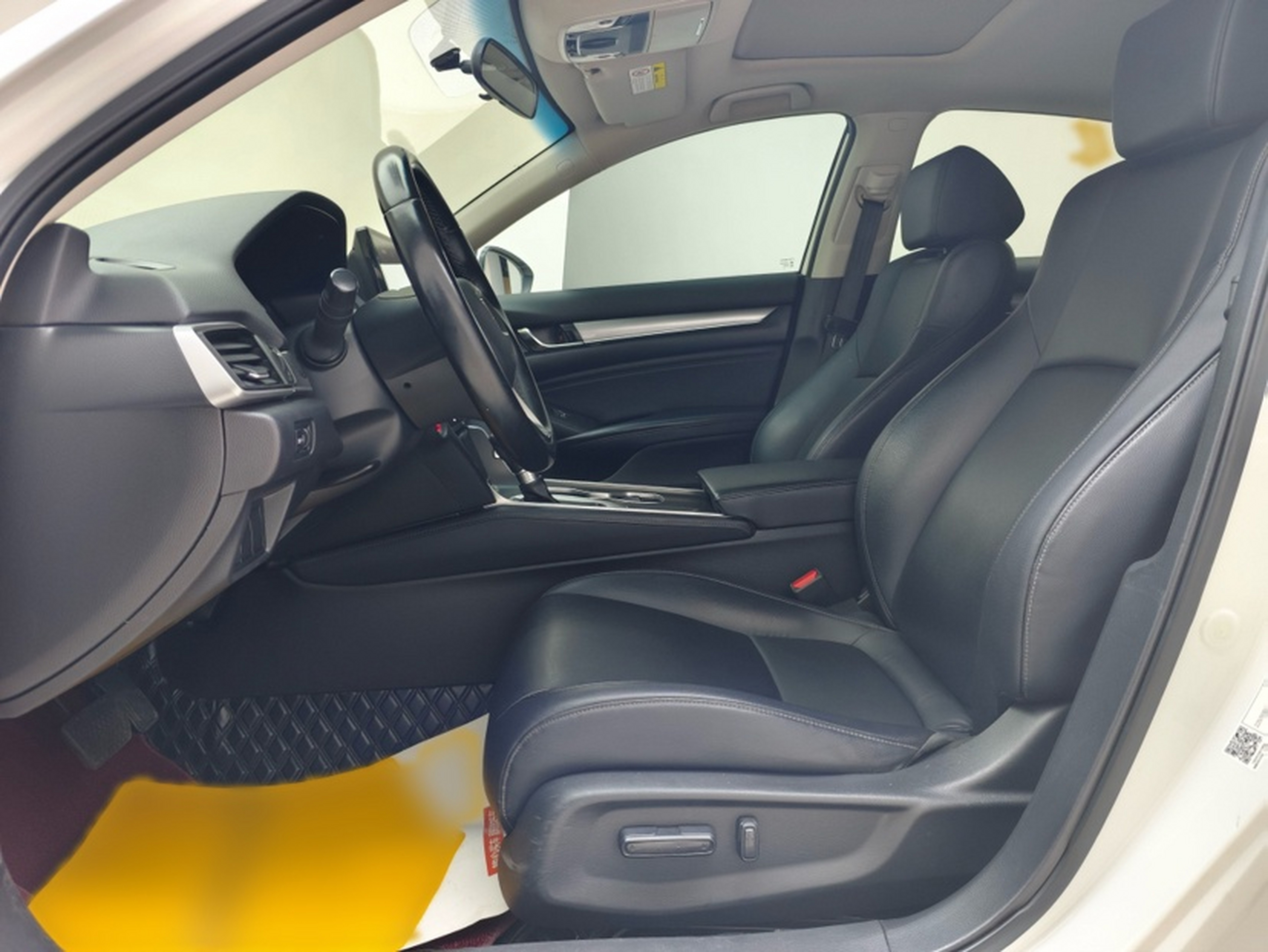 Vordere Reihe im Auto