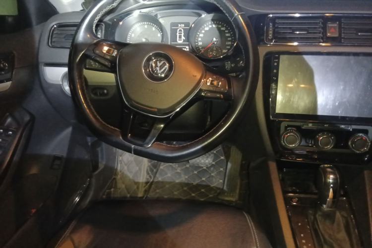 Used Volkswagen Sagitar 2018 280TSI DSG Comfort Model Steering Wheel