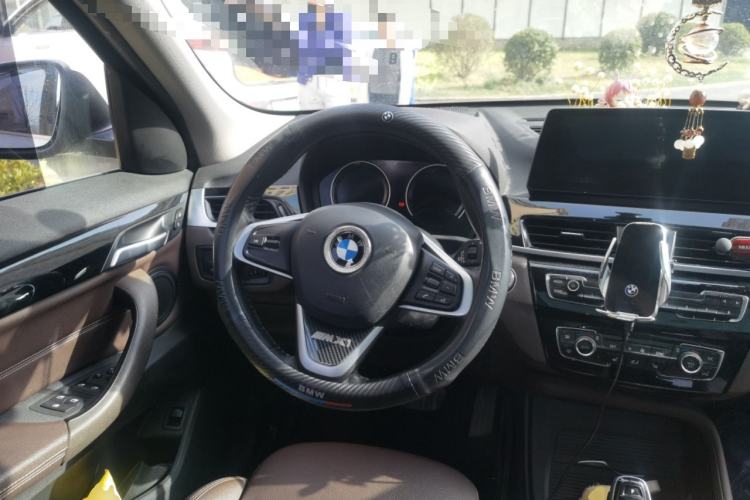 Used BMW X1 2020 sDrive25Li Leading Model
