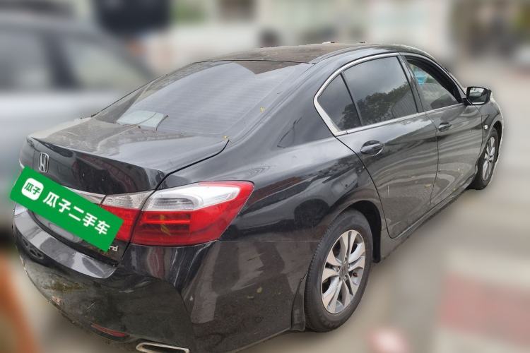 Used Honda Accord 2015 2.0L LX Comfort Edition Rear Right 45 Deg