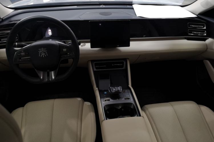 Used BYD Qin L 2024 DM-i 80KM Leading Model Center Console