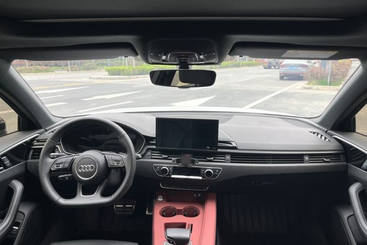 Used Audi A4L 2024 40 TFSI Luxury Dynamic Edition
