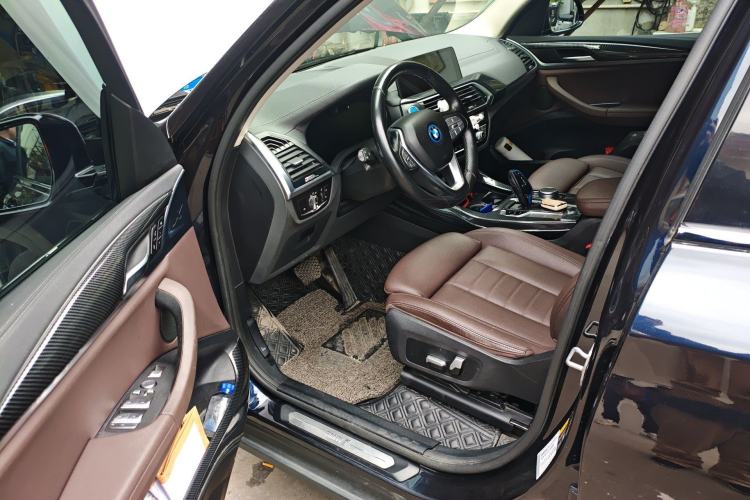 Used BMW iX3 2021 Leading Model
