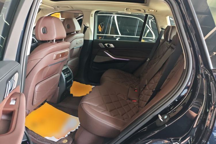 Used BMW X5 2025 Model, xDrive 30Li Prestige M Sport Night Package
