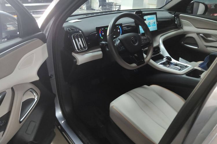 Used BYD Song Pro New Energy 2024 HONOR Edition DM-i 71KM Navigation Model