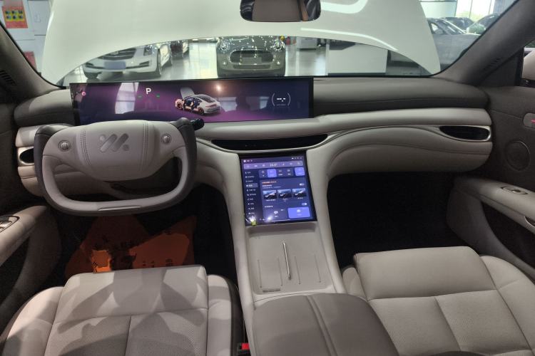 Used IM L6 2025 Max Center Console