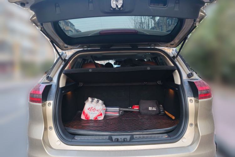 Used Geely Auto Emgrand X7 Sport 2018 1.8TD Automatic All-Wheel-Drive ZhiZun Model with 4G Connectivity
