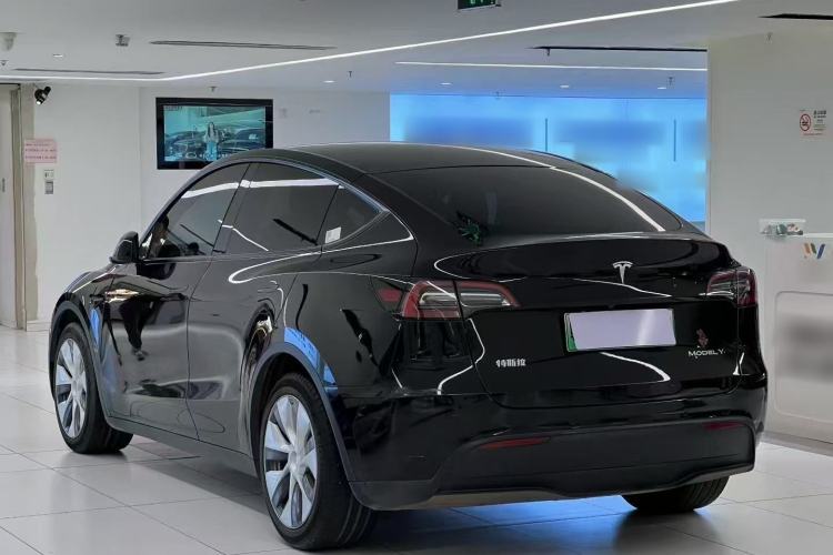 Used Tesla Model Y 2021 Long-Range All-Wheel-Drive Version
