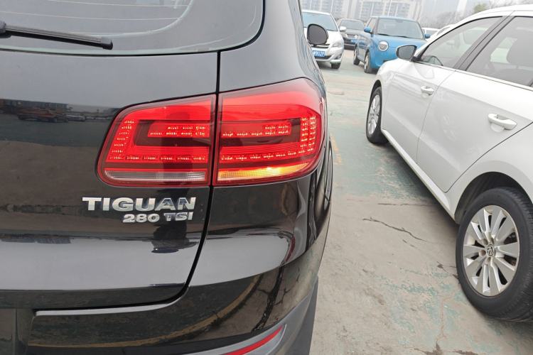 Used Volkswagen Tiguan L 2016 280TSI Automatic Two-Wheel-Drive Silk Road Style Edition