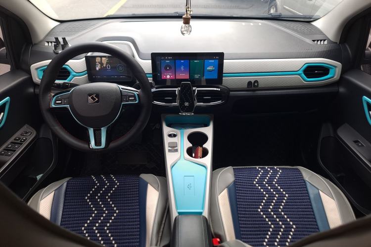 Used SOL E10X 2021 302 km Range Fashion Edition 31.4 kWh
