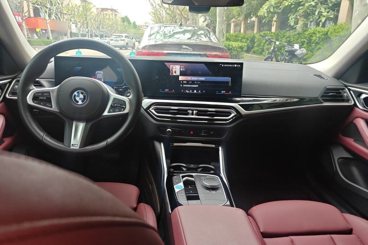 Used BMW i4 2023 eDrive35
