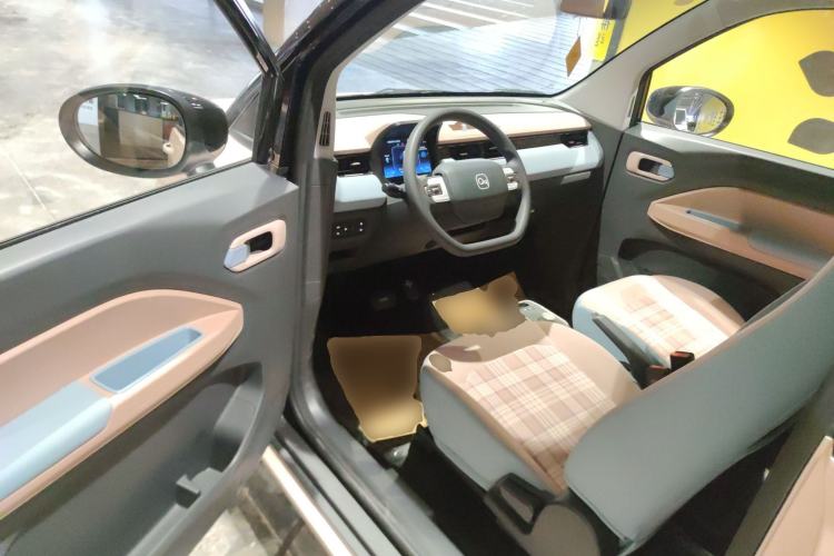 Used Chery QQ Ice Cream 2025 Model 205km Sundae Edition