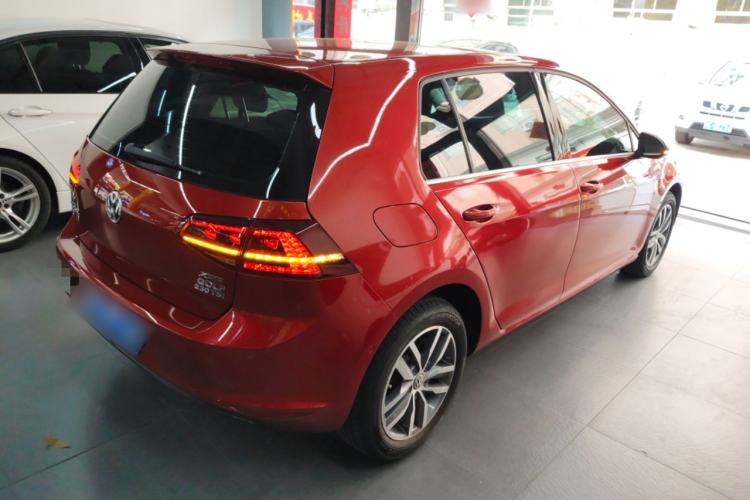 Used Volkswagen Golf 2017 230TSI Automatic Luxury Million-Vehicle Commemorative Edition Rear Right 45 Deg