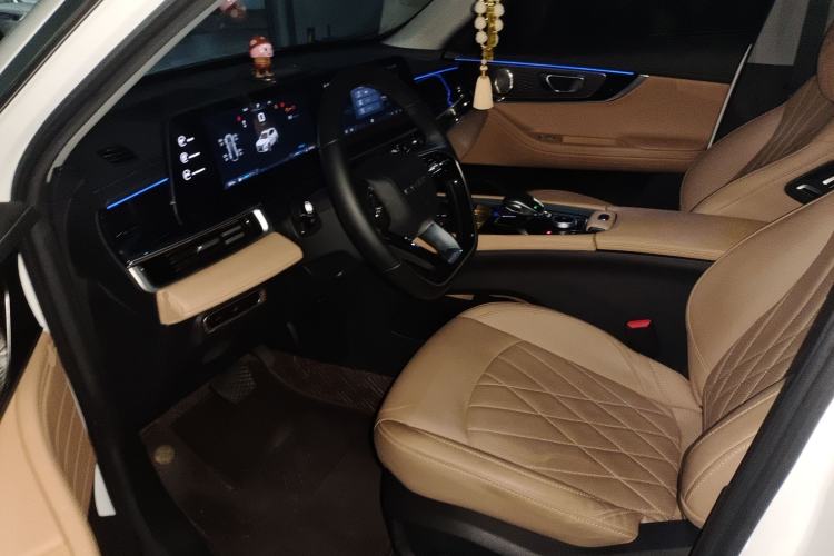 Used Chery Tiggo 8 PRO 2024 Champion Edition 390T Two-Wheel Drive Peak Version 5 Seats
