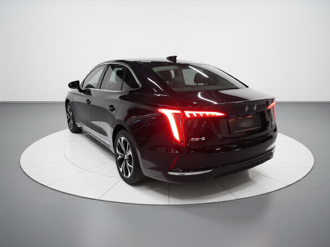 Hongqi E-QM5 2023 Base Travel Edition — снимка 4