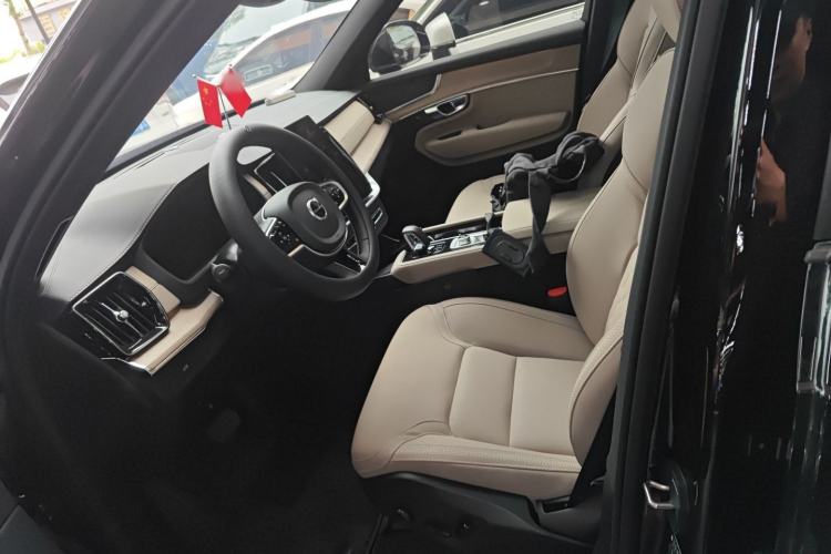 Used Volvo XC90 2025 Facelifted B5 Zhiyi Luxury Edition 5 Seats