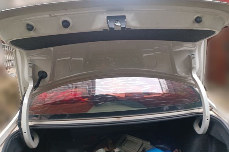 Used Volkswagen Santana 2013 1.6L Manual Comfort Edition Trunk