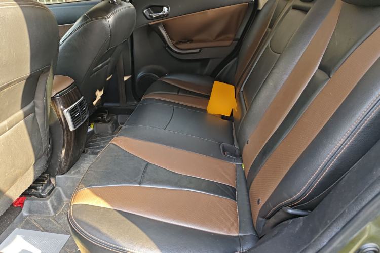 Used GAC Trumpchi GS5 Super 2015 1.8T Automatic Two-Wheel Drive Luxury Edition Left Rear Seat