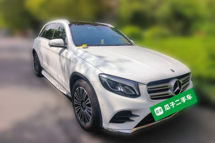 Used Mercedes-Benz GLC 2019 GLC 260 L 4MATIC Dynamic Model Front Right 45 Deg