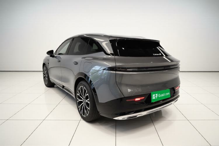 Used Zeekr 7X 2025 100 kWh Long-Range Rear-Wheel Drive with Intelligent Driving Features Exterior 2