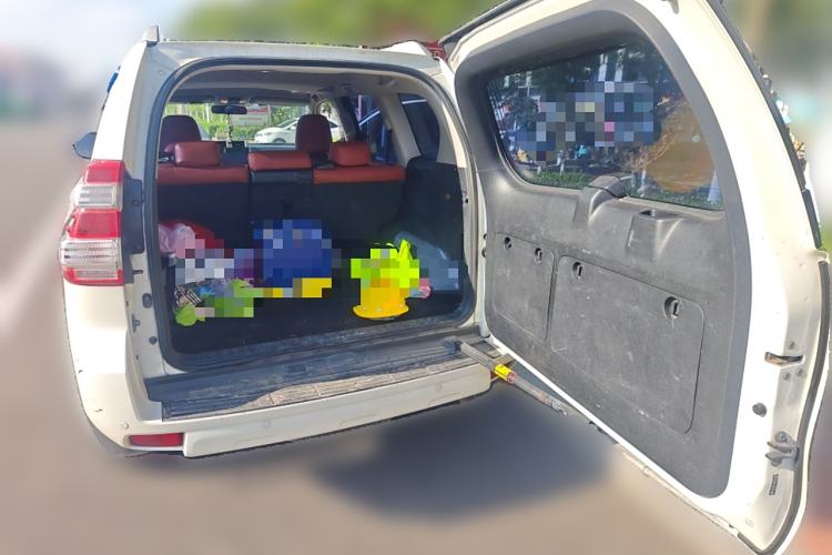 Used Toyota Prado 2014 2.7L Automatic Standard Edition Trunk