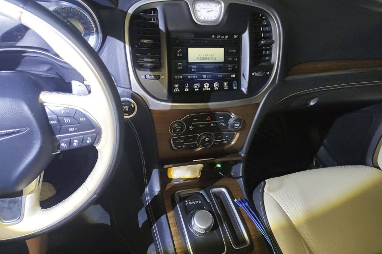 Used Chrysler 300C 2016 3.0L Supreme Edition