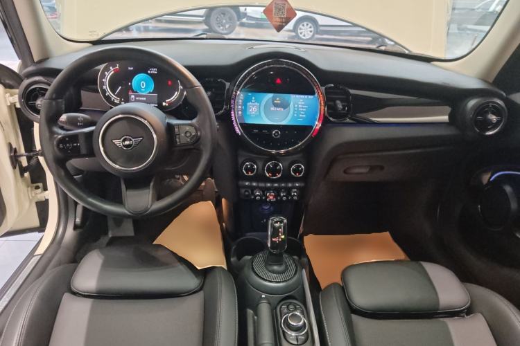 Used MINI MINI 2022 1.5T COOPER Classic Edition Five-Door Version
