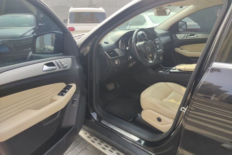 Used Mercedes-Benz GLE Coupe 2015 GLE 320 4MATIC Coupe SUV Driver Seat