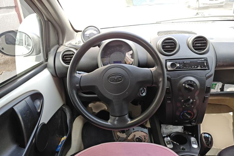 Used BYD F0 2013 1.0L AMT Joyful Cool Model

