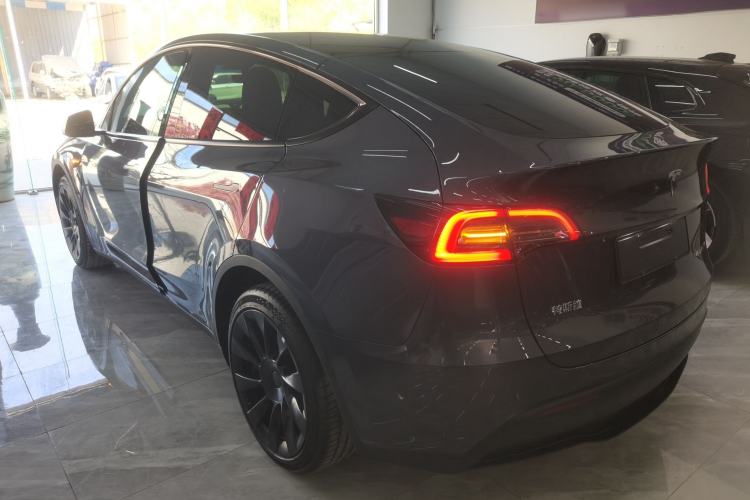 Used Tesla Model Y 2023 Long-Range All-Wheel-Drive Version Rear Left 45 Deg