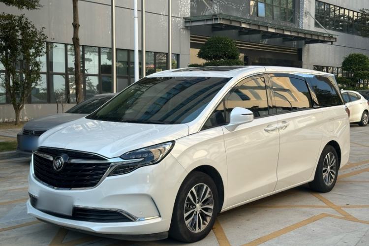 Used Buick GL8 2022 ES Landtrek 653T Luxury Edition