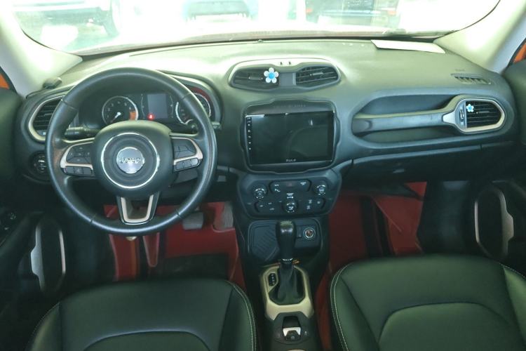 Used Jeep Renegade 2018 Connected Large Screen Version 180T Automatic High-Energy Edition
