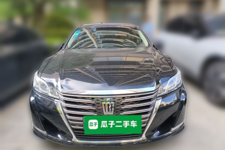 Used Toyota Crown 2015 2.0T Fashion Edition
