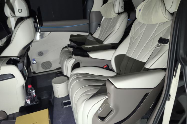 Used Denza D9 2022 DM-i 970 Four-Wheel Drive Prestige Model