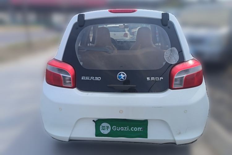 Used Venucia R30 2014 1.2L Manual Enjoyment Edition
