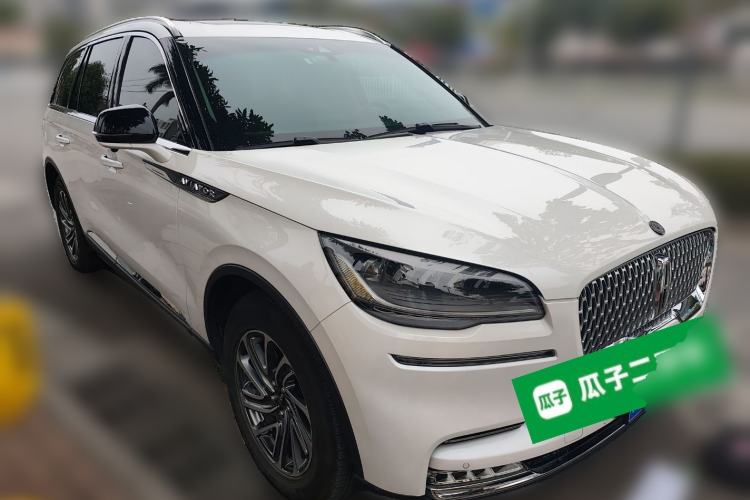 Used Lincoln Aviator 2022 3.0T V6 Four-Wheel Drive Luxury Edition Front Right 45 Deg